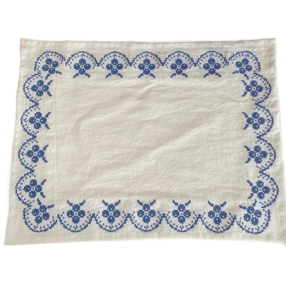 Pure Cotton Retro Embroidery Meal Mat 29*37cm Exquisite Table Napkin Square Simple Desktop Decoration Mat Food Photography