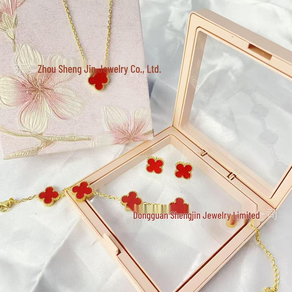 Double-Sided 18K Gold Mother-of-Pearl Four-Leaf Clover Necklace