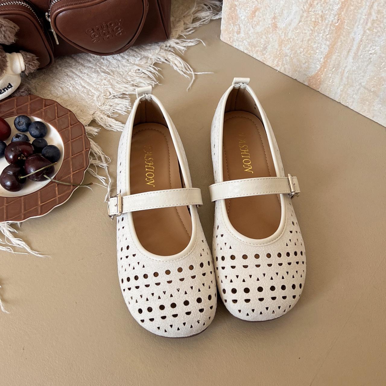 

Flat-soled single shoes summer 2025 new Mary Jane women s shoes soft-soled hollow ballet single shoes girls hole sandals 40 бежевый