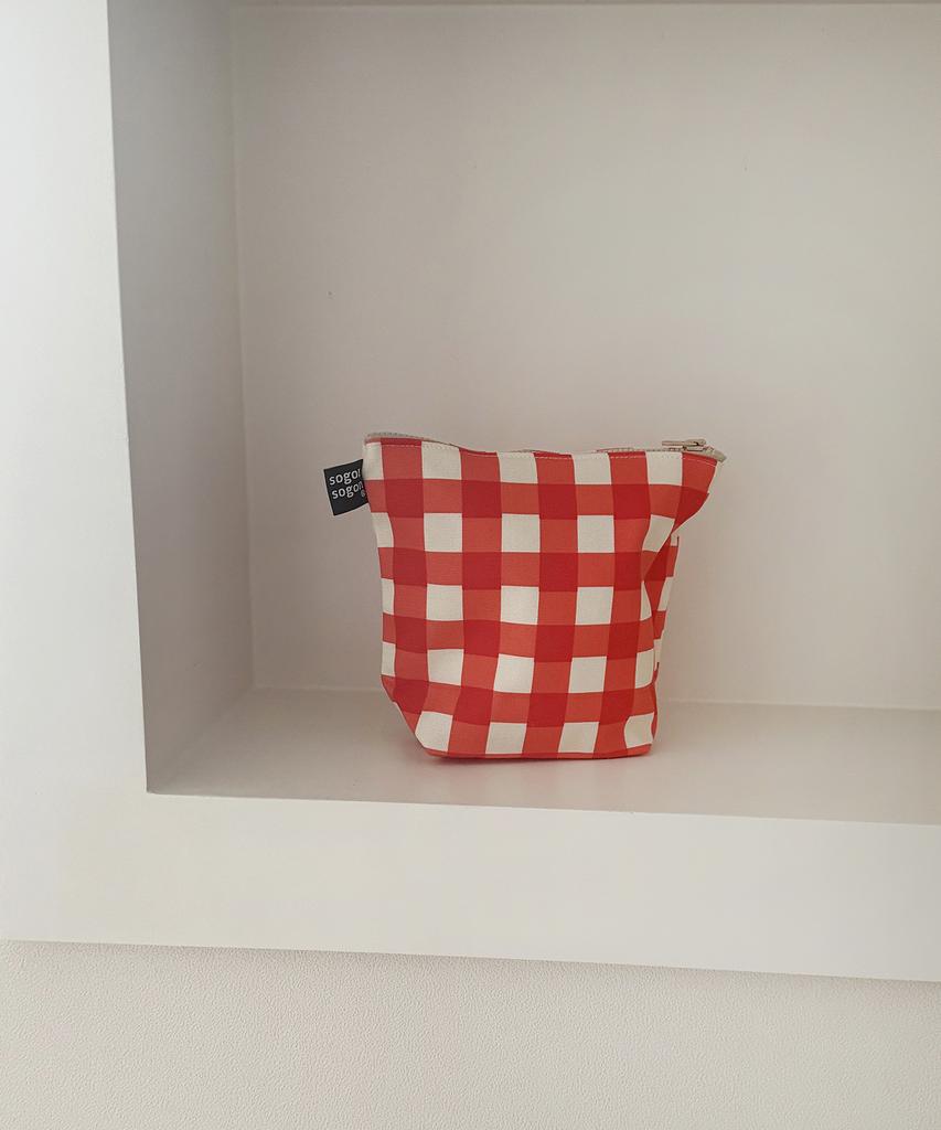 Sogonsogon Red Check Pouch W
