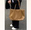 Large Capacity Commuter Chain Fashionable Versatile Handheld Women'S Bag Summer Texture Shoulder Underarm Tote Bag