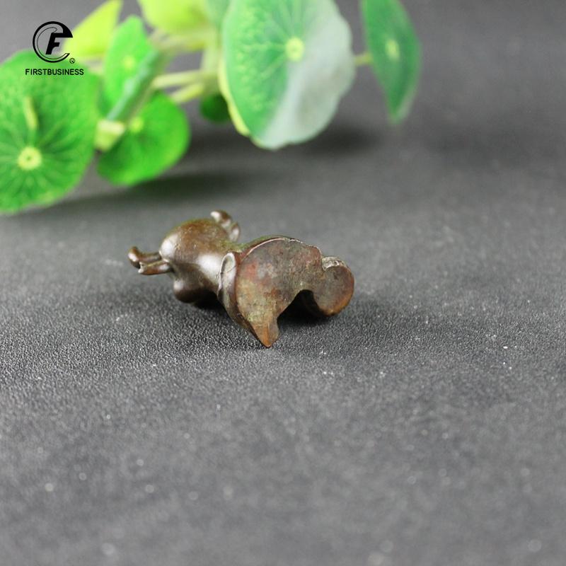 Antique Copper Chinese Feng Shui Cute Bull Small Statue Desktop Ornament Zodiac Animal Figurines Tea Pet Home Decorations Crafts