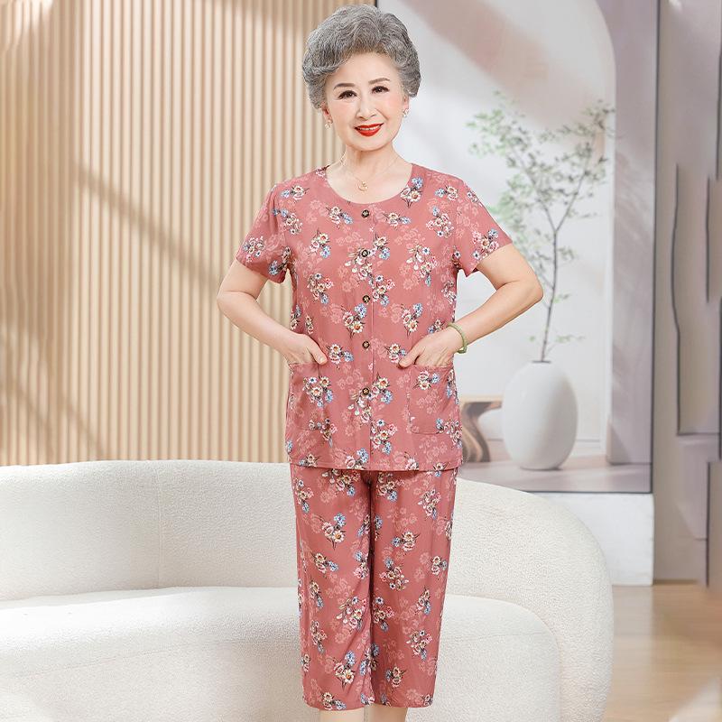 Grandma's Summer Cotton Silk Set: Women's Middle-Aged Short Sleeve Cardigan Two-Piece for 70-Year-Old Moms