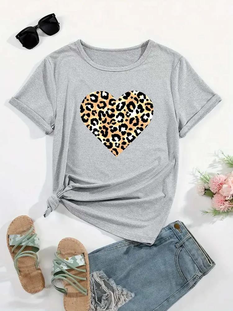 Funny Leopard Heart Print T Shirt for Women Clothing Casual Short Sleeves T-shirt Fashion Streetwear Crew Neck Female Shirts