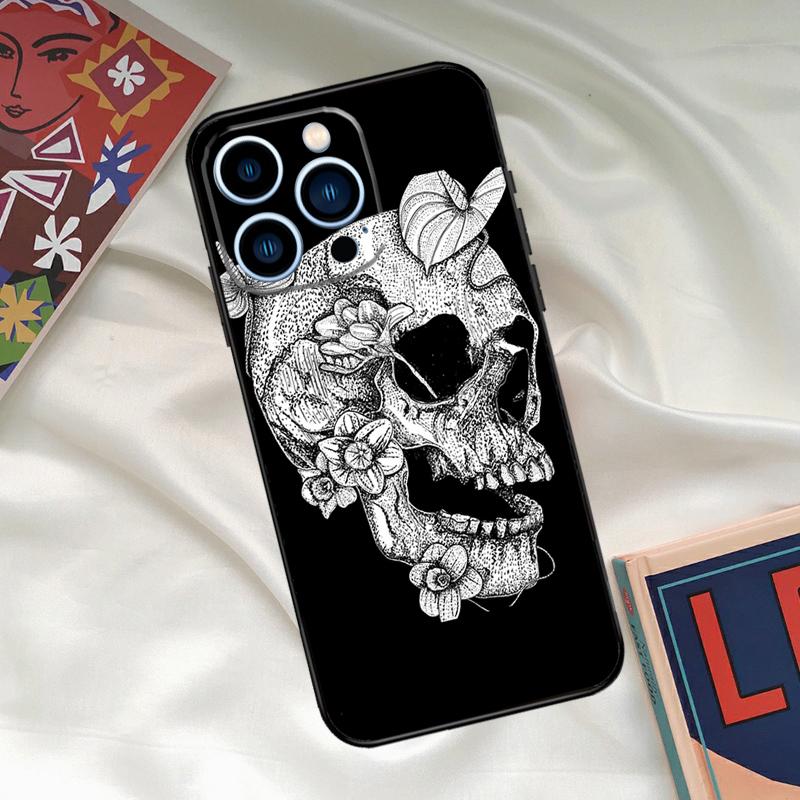 Gothic Skull Phone Case For iPhone 16 14 13 12 11 15 17 Pro Max 15 16 Plus 13 Mini 16e 17 Air Funda Cover