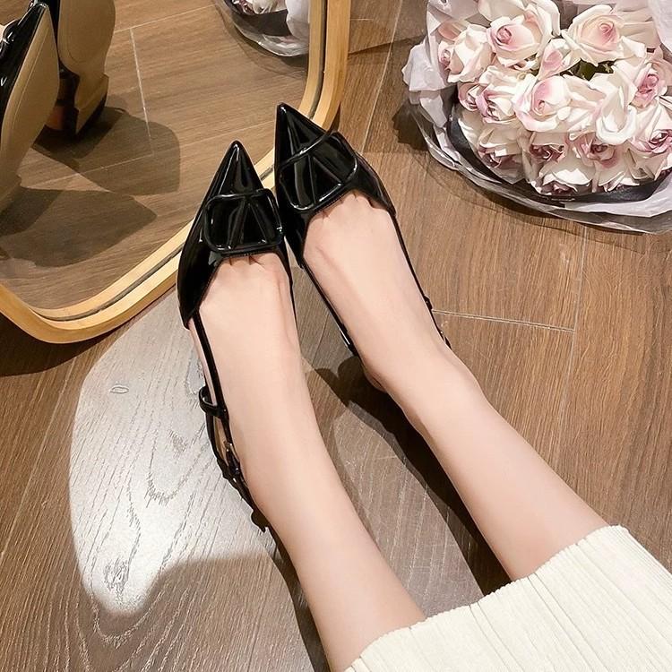 Summer New V Home Nude Flat Bottom Pointed Sandals Women's Low Heel Rear Air Temperament Bag Head V Buckle Single Shoes