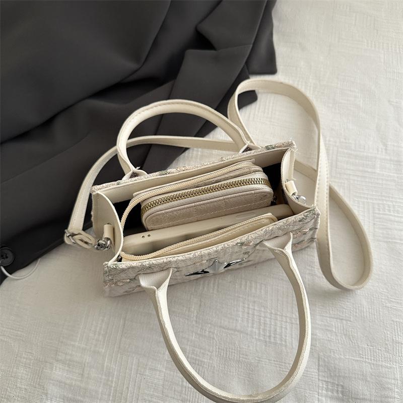 Niche Design Fashion Women's Bag 2025 New Straw Woven Portable High-end Commuter Shoulder Messenger Small Square Bag