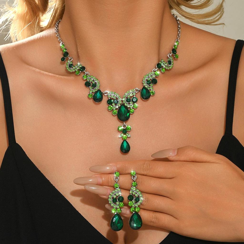 European & American Bridal Necklace Set: Rhinestone Jewelry for Wedding & Evening Dress Photography