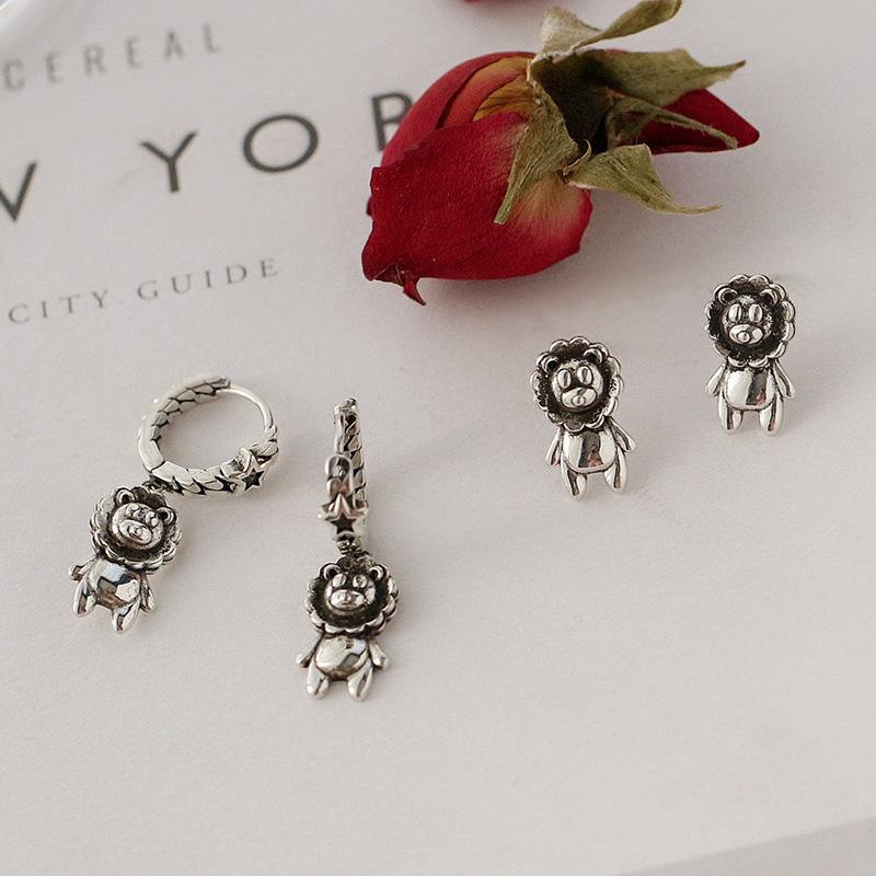 Tide Retro Animal Couple Stud Earrings Female Simple Hip Hop Original Style Creative Little Lion Ear Buckle