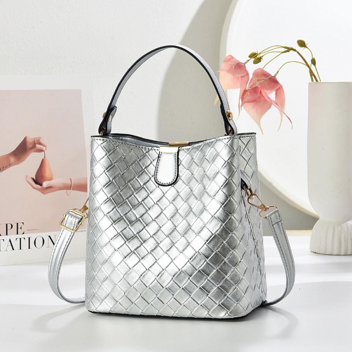 

Temperament Bucket Bag Casual Versatile Handbag Women s Bag Commuter Fashion Shoulder Bag Crossbody Bag 19*13*20 серебряный