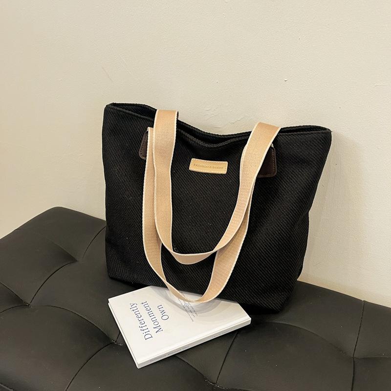 Autumn and Winter Woolen New Handbag Women's Large-capacity Casual Simple Shoulder Bag College Student Literary and Versatile Class Bag