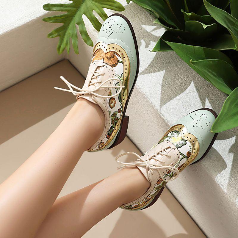 2025 New Design Women Pumps Round Toe Chunky Heels 3.5cm Lace Up Mixed Color Flower Plus Size 41 42 43 Fashion Shoes