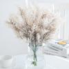Decoração de casa – Flores e coroas artificiais
