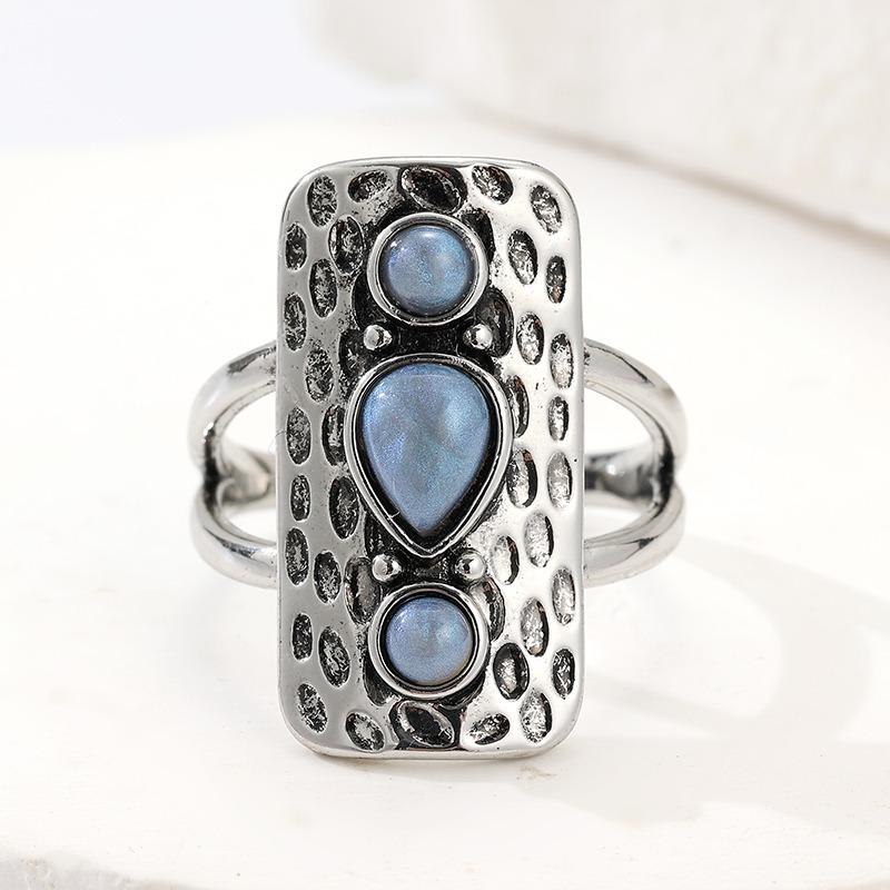 Vintage Inlaid Blue Stone Women's Ring Ethnic CopperColor Hand Carving Daily Wear Party Jewelry Anniversary Gift