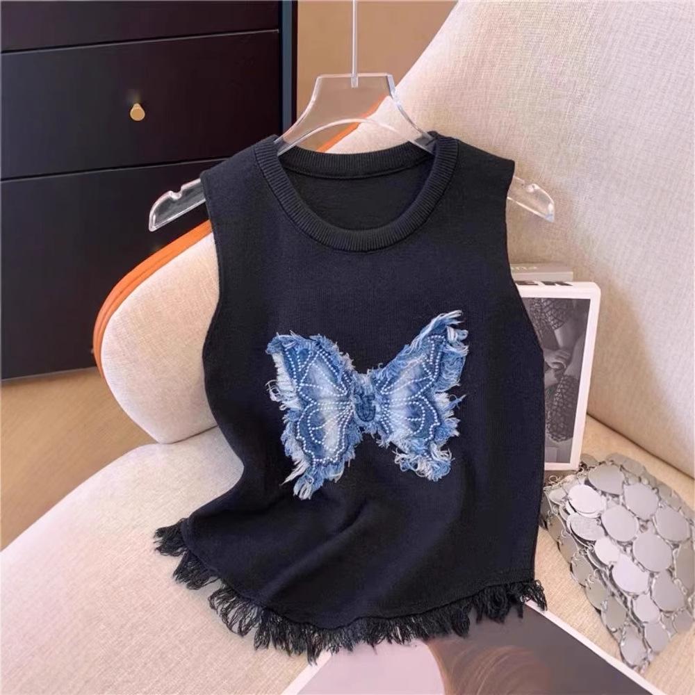 

Стильный топ-майка с кисточками-бабочками и подплечниками One Size (up to 125 lbs) чёрный