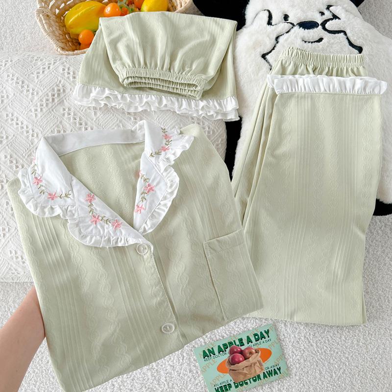 

Розовая жаккардовая пижама женская летняя новая однотонная с коротким рукавом из трех предметов домашняя одежда высокой ценности 2XL [Recommended 130-72.5 kg]