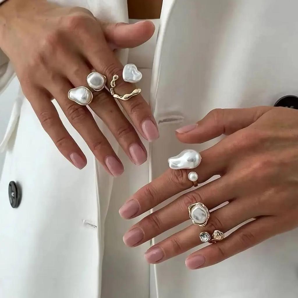 Baroque Rings Set Vintage Irregular Elegant Geometric Pearl Metal Finger Ring Sets Trendy Jewelry for Women 2026 New Accessories