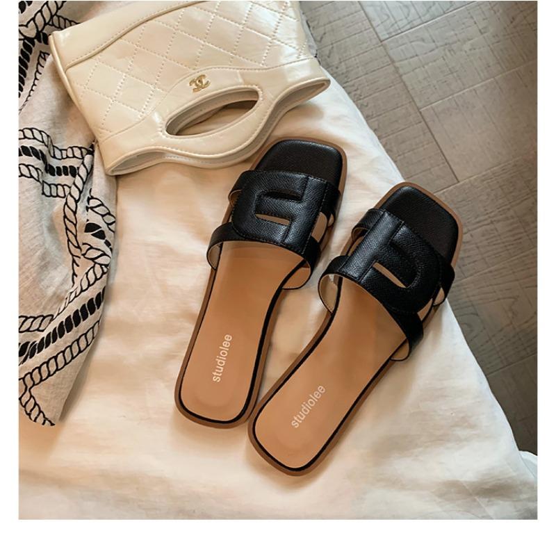 

Sheepskin version flat-bottomed slippers women s summer comfortable hollowed-out and thin square head, wearing cool slippers outside the beach 40