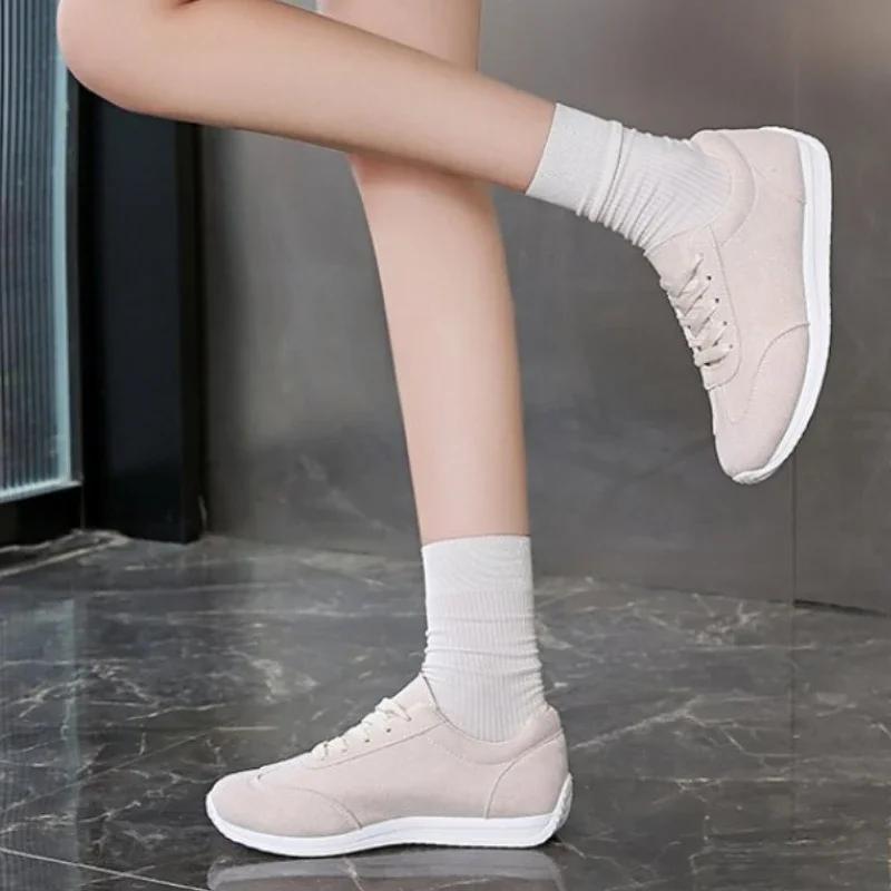 Spring and Autumn New Style Comfortable and Fashionable Pure Color Round Head Women's Shoes Casual Thick-soled Running Shoes
