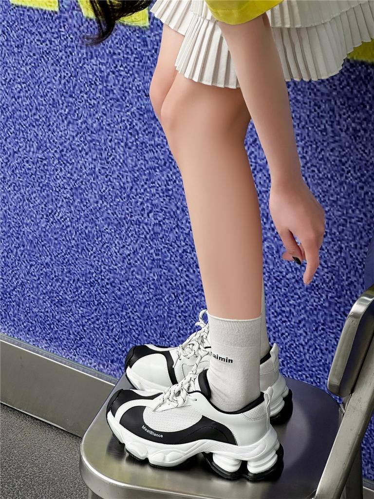 Damen-Dad-Schuhe mit dicker Sohle 2025 neu vielseitige höhenvergrößernde atmungsaktive Sportschuhe mit leichtgewichtiger, weicher Sohle ultraleichte Freizeitschuhe