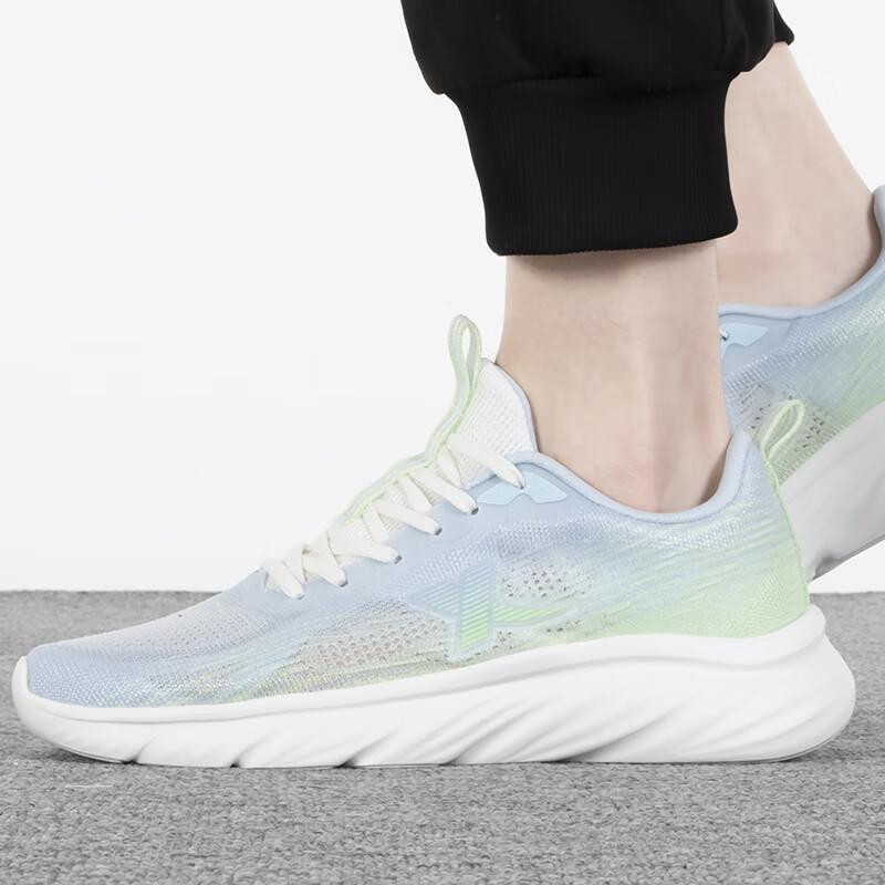 Xtep Men s 7/24 Running Shoes US 8.5