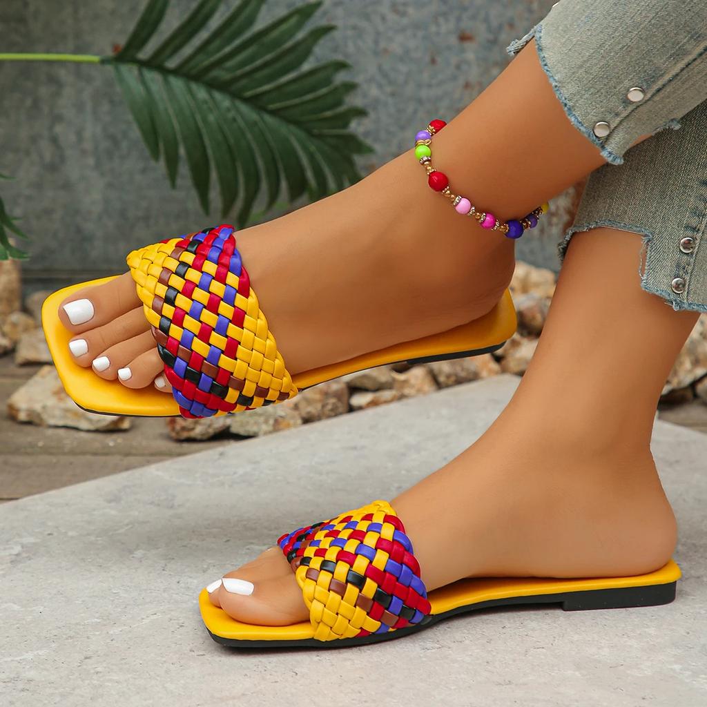 Fashion Women Slippers New Summer Trend Fashion Casual Beach Slippers Women Open-toe Vacation Flat Sandals Slides Women Zapatos De Mujer