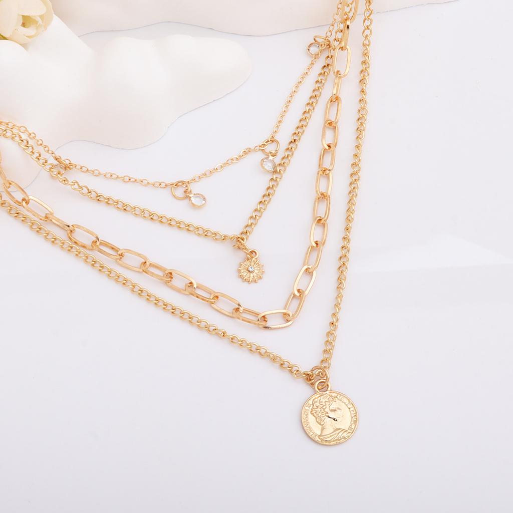 European and American Metal Style Coin Portraits Are Stacked In Multiple Layers, Wearing Necklaces, Personalized Exaggerated Collarbone Chains