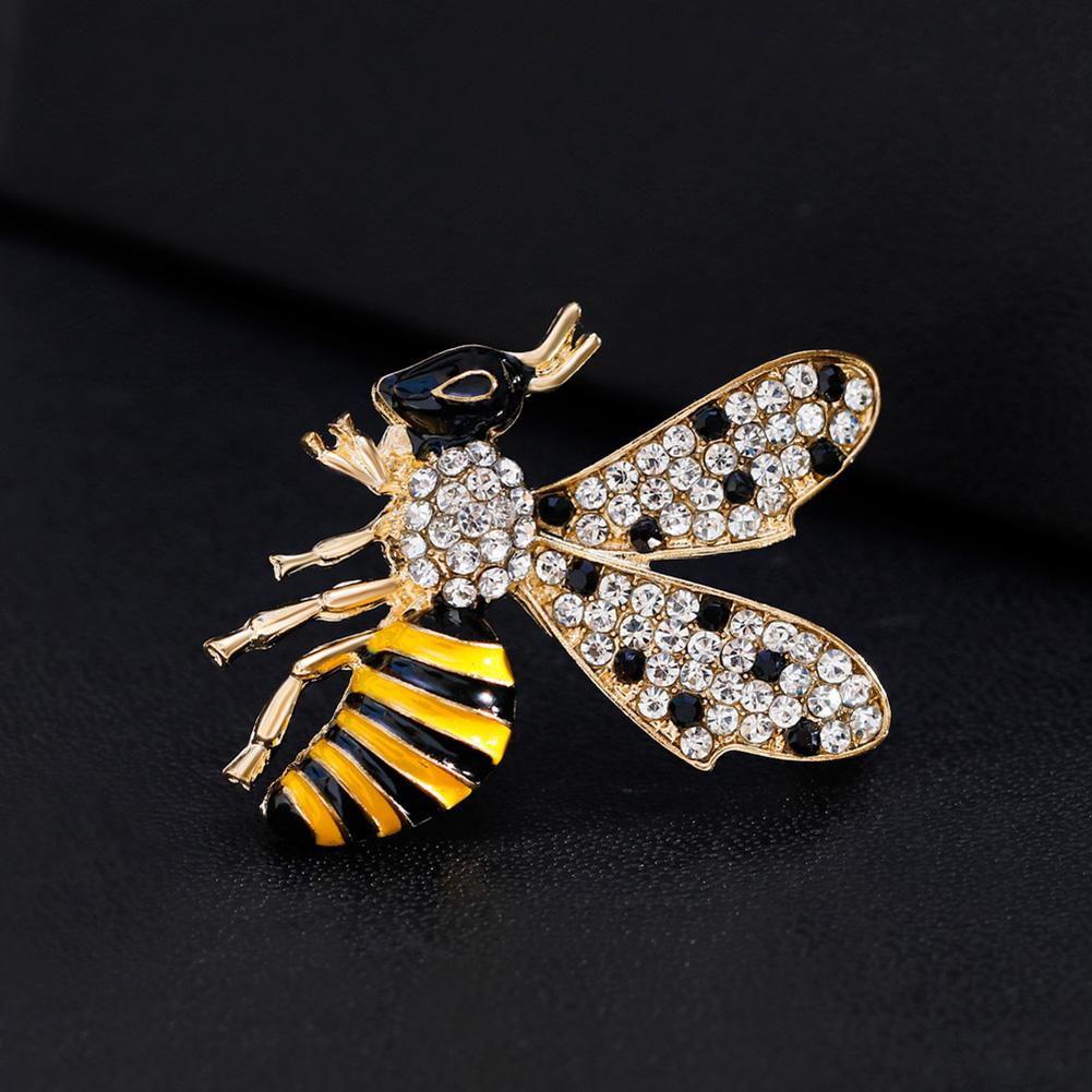 Women Elegant Cartoon Bee Shaped Brooch Fashionable Shimmer Rhinestone Breastpin Gift