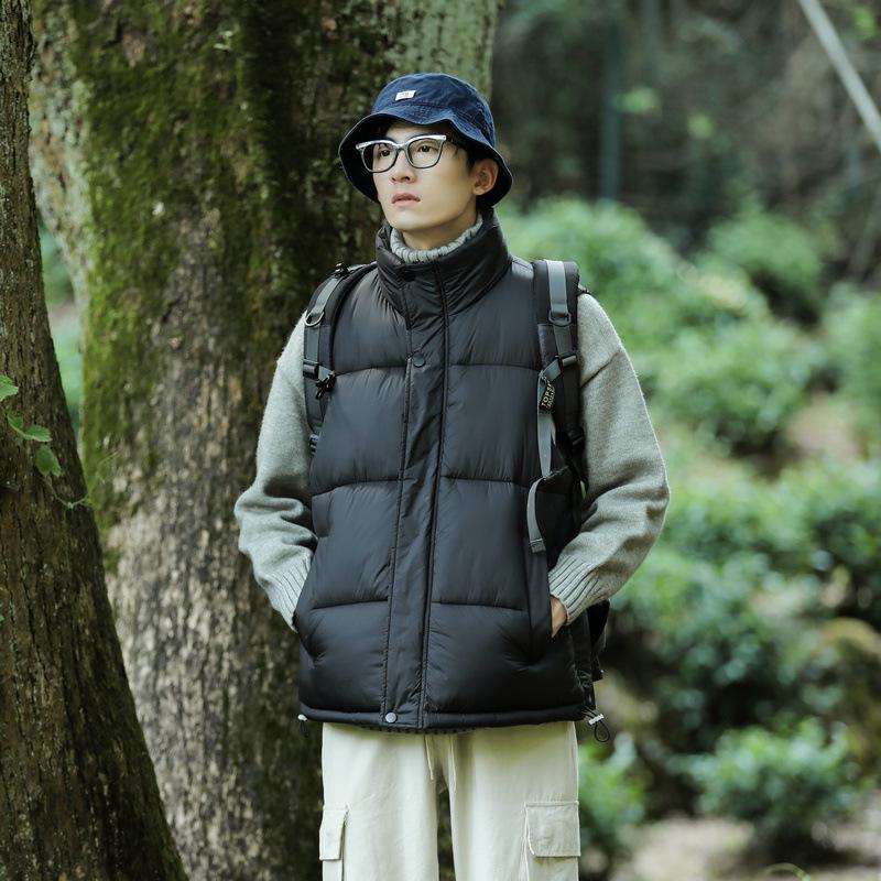 

Unisex Fleece-Lined Trendy Sports Vest: Stylish, Warm, Loose, and Sleeveless for Autumn and Winter S чорний