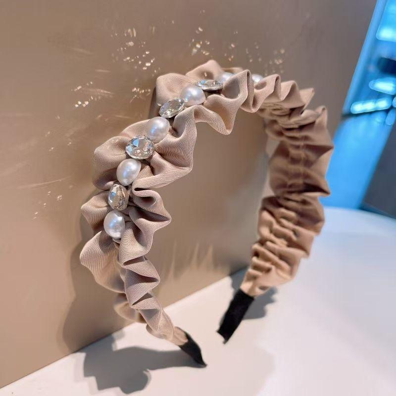 Luxury Autumn/Winter Hairband for Women - Elegant Wide-Brimmed Skull Top Clip for Hair & Face Wash.