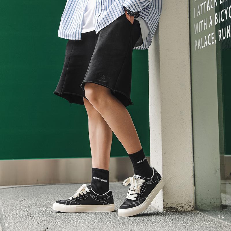 2025 Men's Canvas Flat Shoes Casual Vulcanizing Breathable Thick-soled Youth Cricket student Trend Board Comfort Skateboard Shoe