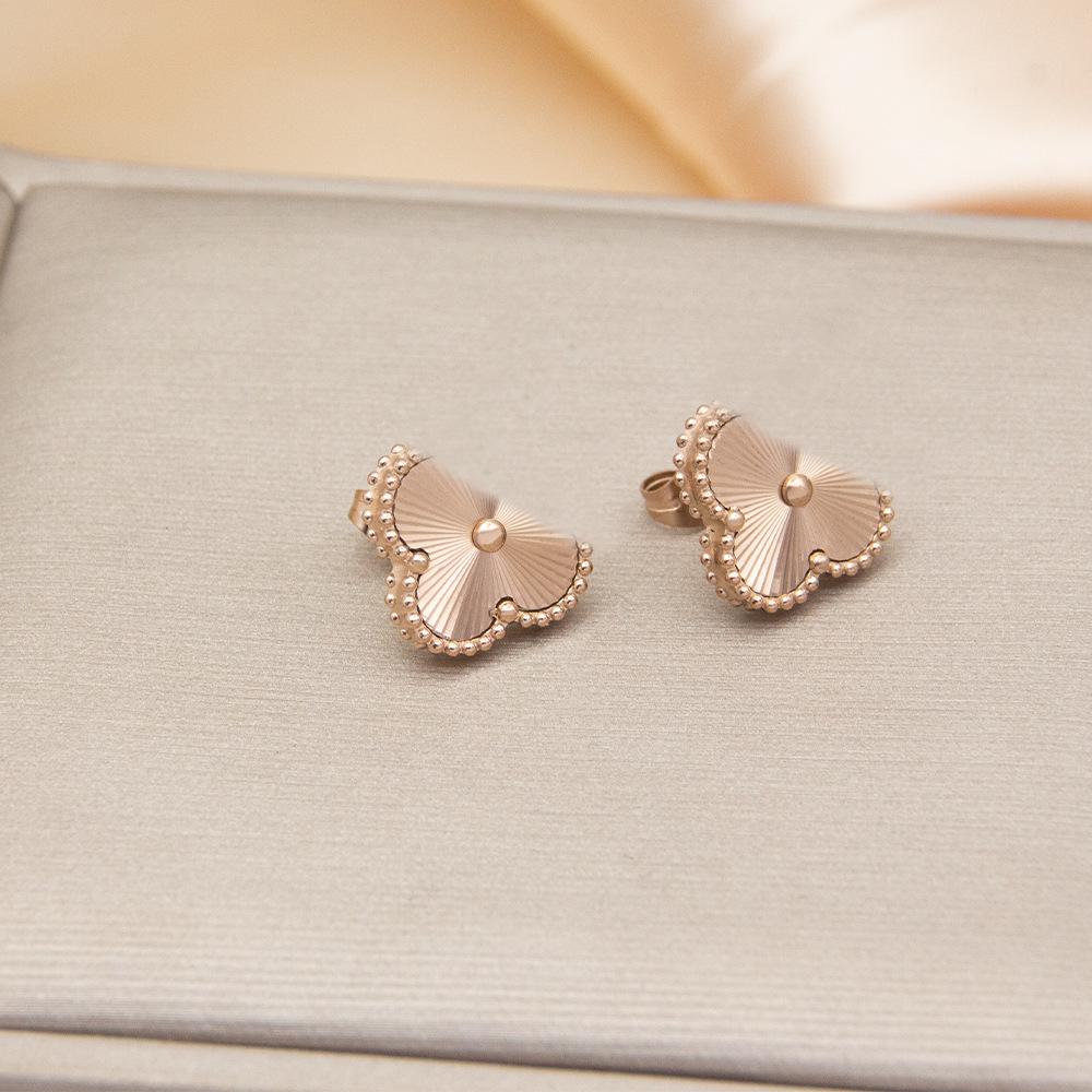 18K Gold CNC Laser-Engraved Four-Leaf Clover Bracelet & Five-Petal Necklace Set