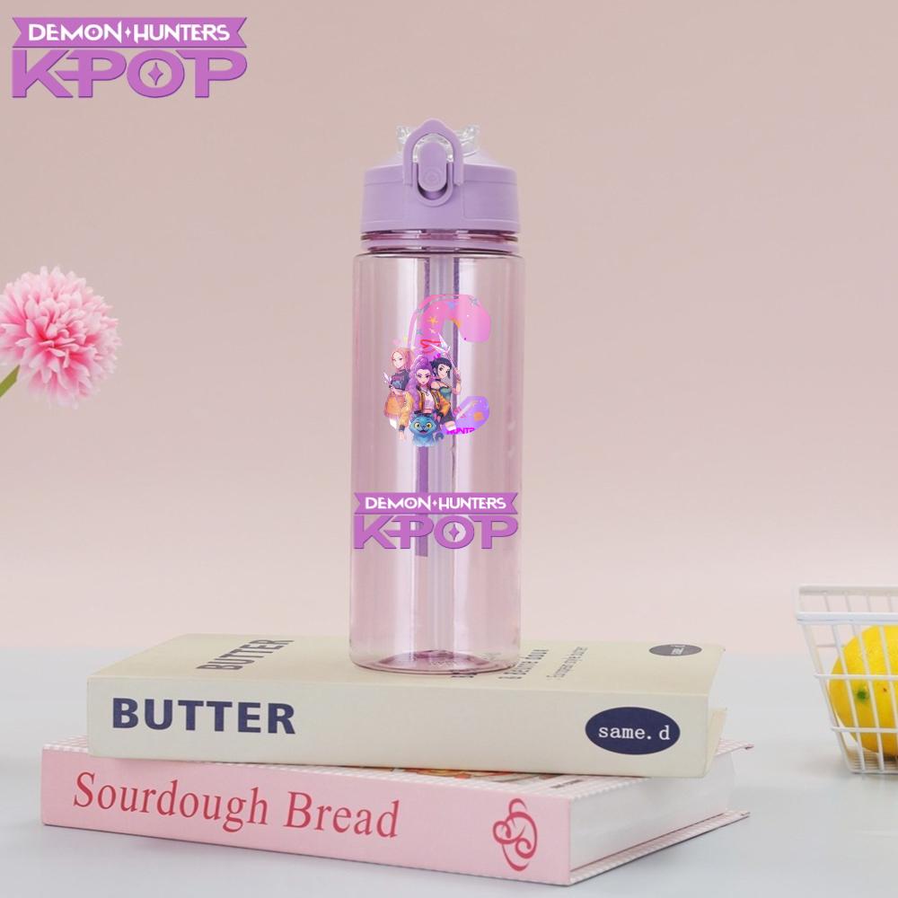 Demon Hunter Plastic Water Cup Rumi Mira Zoey Drinking Bottle Hunters Gourde Cups Warriors Gourd KPOP HUNTRX 900ml k pop Kid Friendly Entertaining Fun