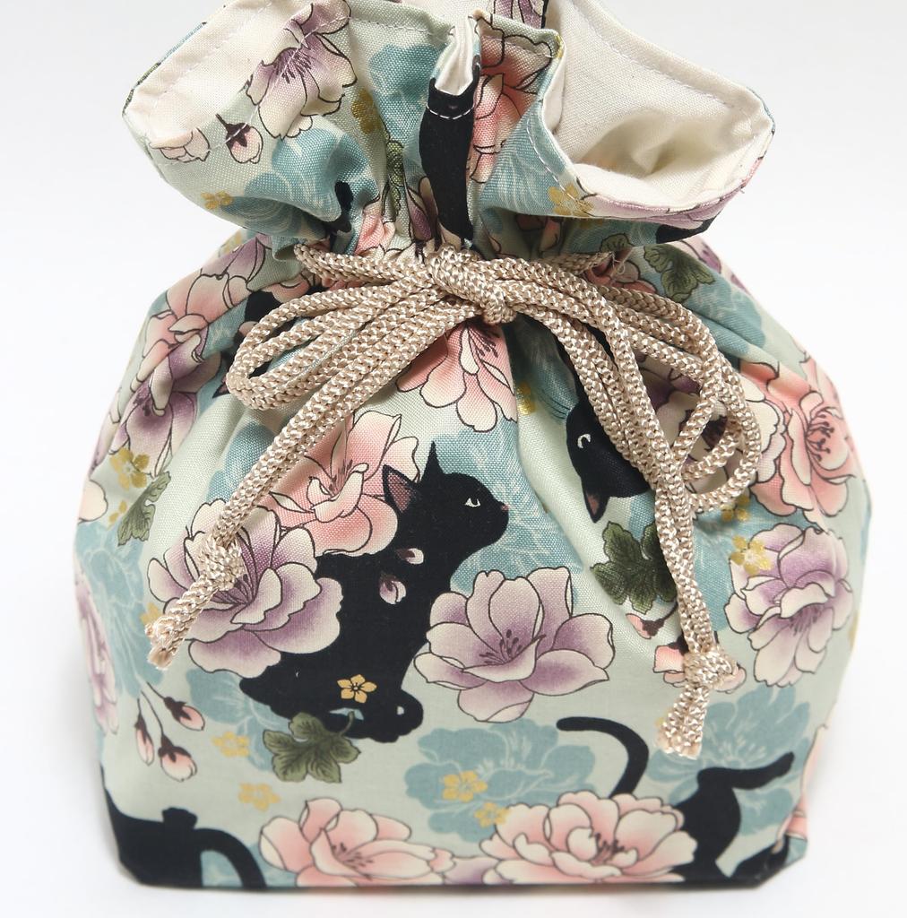 [Hasegawa] Cat Pattern Drawstring Bag with Handle, Made In Japan (Cat FlowerLight Green)