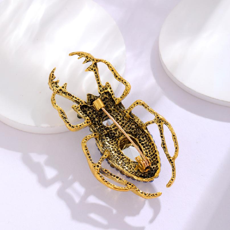 Hot Selling Creative Insect Brooch Multicolor Animal Series Pins There are Beetle Snail Series Pin Accessories