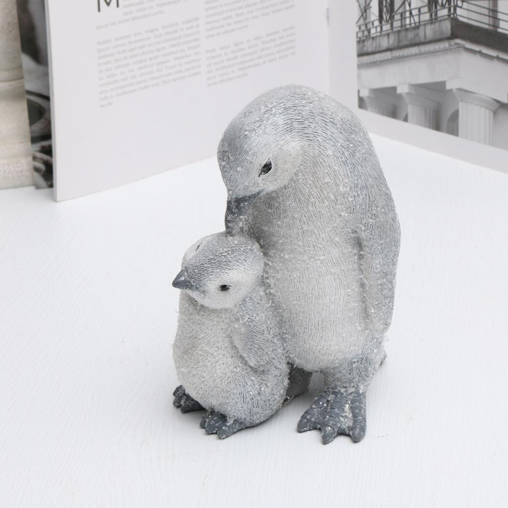 Charming Resin Penguin Figurine, Perfect for Garden, Yard, Ice Rink & Ski Slope Decor - Versatile Indoor/Outdoor Ornament for Ho