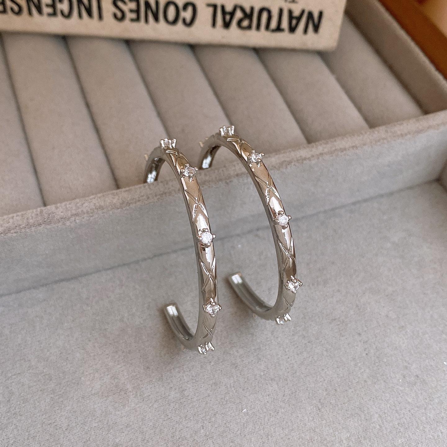 European and American zircon striped cross C-shaped stud earrings, cold wind temperament earrings