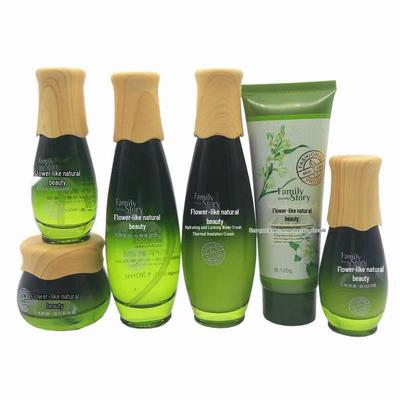 Home's Good Blumen Hautpflege-Set: Feuchtigkeitsspendende & Pflegende Toner, Lotion & Creme für Studentinnen