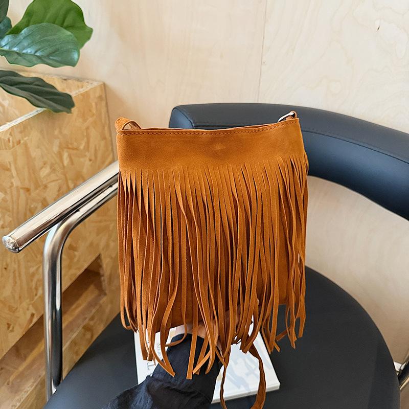 Fringed Crossbody Bag for Women Fashionable and Stylish Single-shoulder Bag A Niche Women's Bag