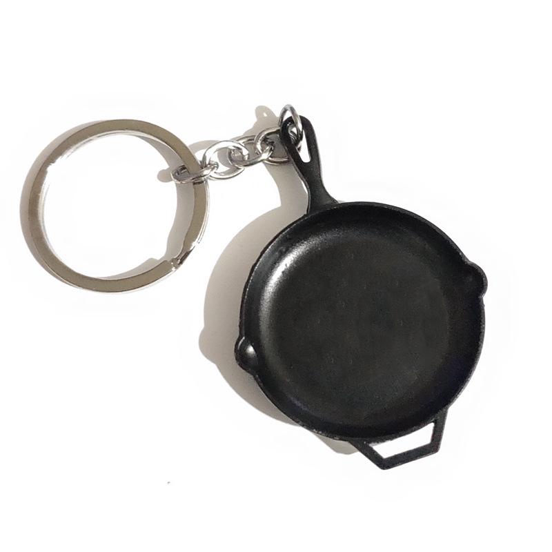"12 cm PUBG-Schlüsselanhänger: Helm der Stufe 3, Bratpfanne und 98KAWM-Waffenmodell als Geschenk"