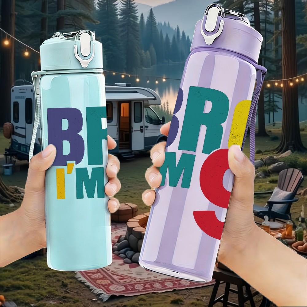 1PC Bro Im Nine Bold Letter 750ml Color Plastic Sports Water Bottle Leakproof Flip Straw Lid Suitable for Sports Office Home Use