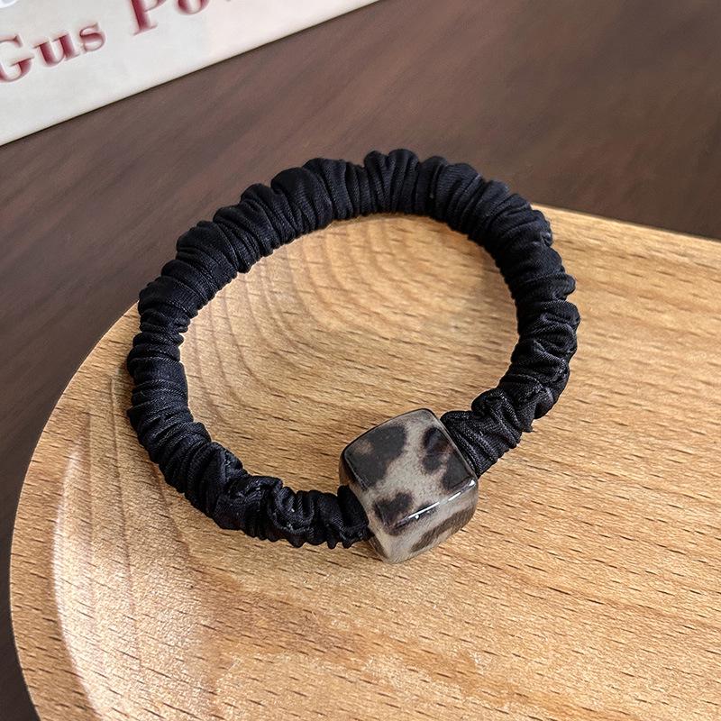 Luxurious French Pearl Hair Tie for Women - Versatile, Retro, and High Elasticity Hair Band