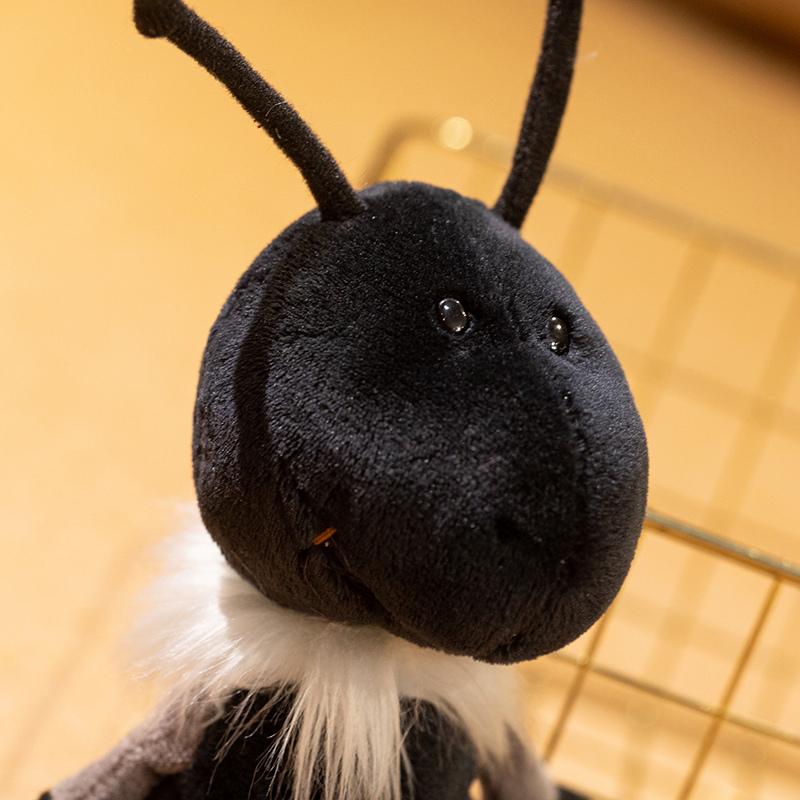 Heiß Kuschelig Schwarze Ameise Plüschtiere Weiche Weiße Flauschige Hals Brust Dekoration Entzückende Simulierte Insektenpuppen Heim Begleiter Geschenke Für Mädchen