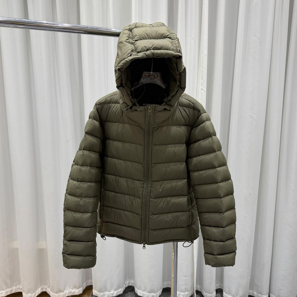 Turtle down jacket women's short white duck down light and warm winter new super good-looking hooded ribs jacket