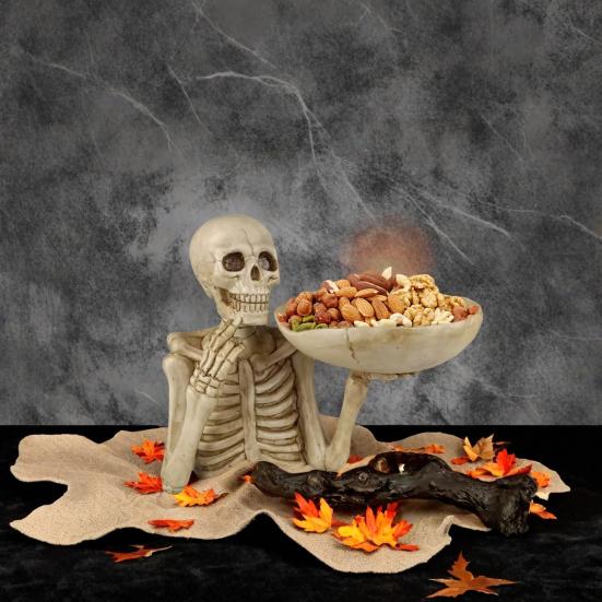 Halloween Skull Candy Bowl Scary Skeleton Key Fruit Snack Storage Tray Resin Punk Skull Decor for Home Tabletop Party Bar