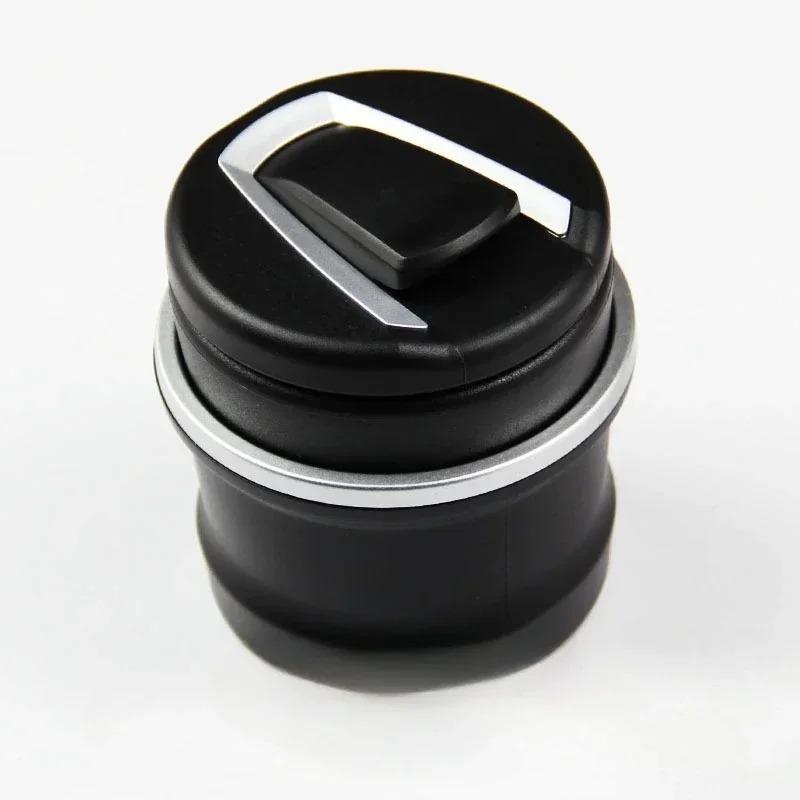 An Ashtray That Can Be Placed In a Car, Portable Car Cigarette Ashtray, Detachable Cup Lamp, One-touch Opening Car Ashtray