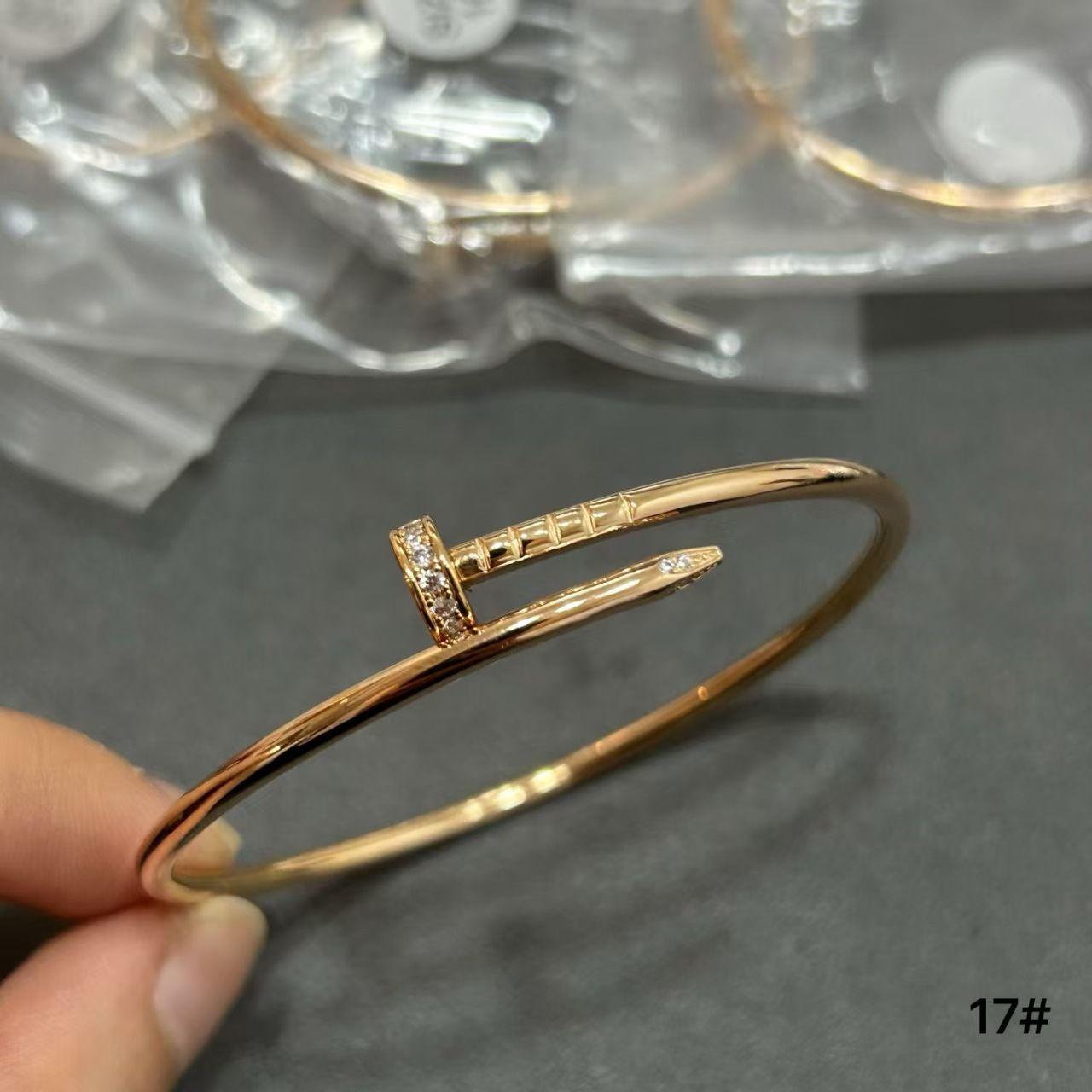 

Women s Fashion Stainless Steel Bracelet One Size золотий