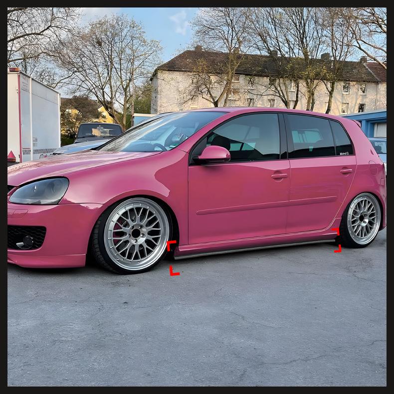 Volkswagen Golf MK5 GTI/R32 Custom Kit: Heckspoiler, Frontlippe, Dachspoiler, Seitenschweller, Heckdiffusor.