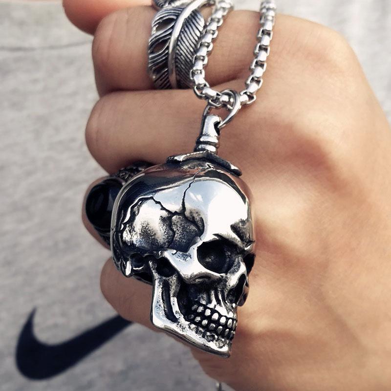 Punk Skull Pendant Necklaces For Women Men Gothic Hip Hop Skull Skeleton Clavicle Necklace Halloween Jewelry Gifts