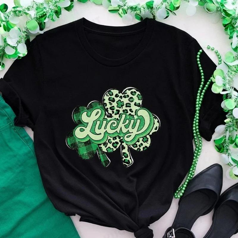 Cute St Patricks Four Leaf Clover T Shirt for Women Short Sleeve Tees New Fashion Love Lucky Graphic Y2k Tops Aesthetic Clothing